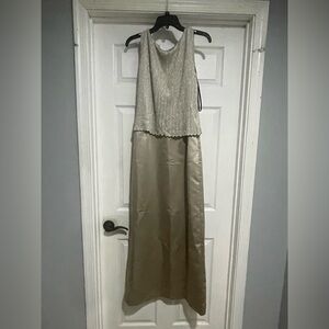 Elegant Cream Sleeveless Dress